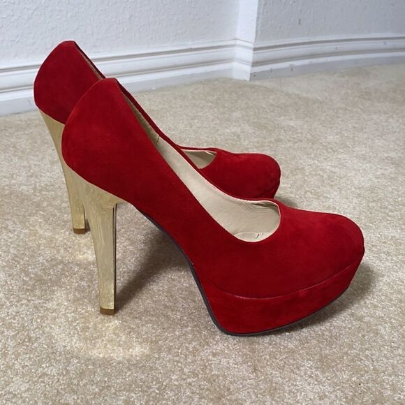 Women’s Red Suede High Heels with Gold Heels Size 7 - Picture 3 of 9